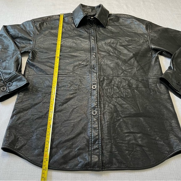 Aritzia Babaton Button-Up Faux Leather Shirt Jacket Liquid Leather Size Small. - Picture 5 of 7